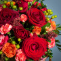 Шляпная коробка с розами В ритме фламенко
