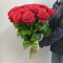 Букет из 25 красных роз 70 см